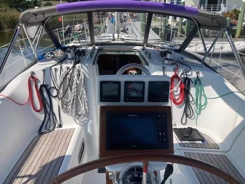 2007 Beneteau 373