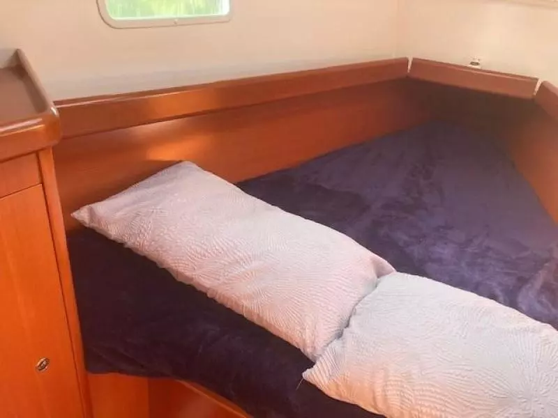 2007 Beneteau 373