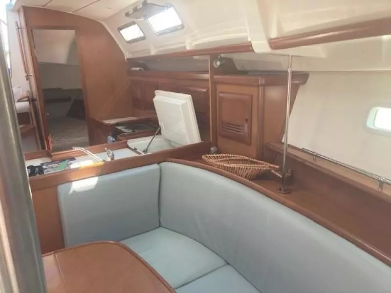 2007 Beneteau 373