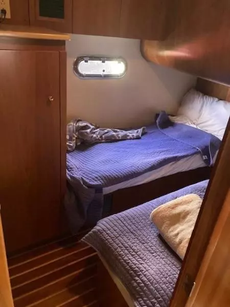 2000 Tiara Yachts 5200 Express