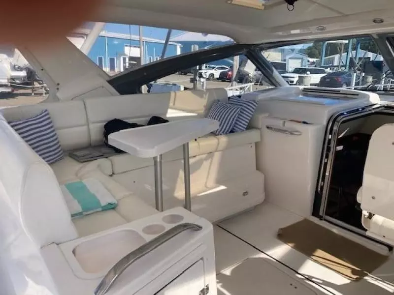 2000 Tiara Yachts 5200 Express