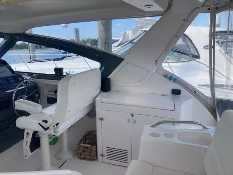 2000 Tiara Yachts 5200 Express