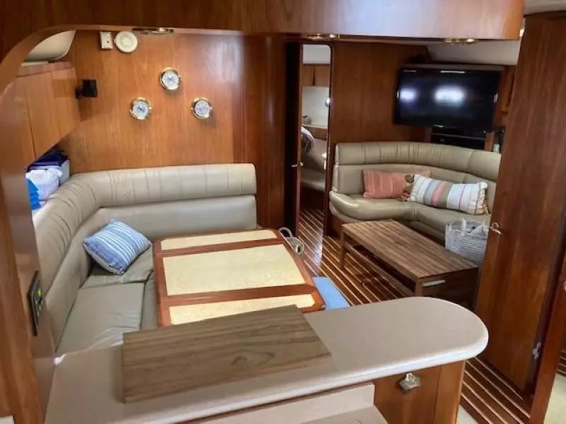 2000 Tiara Yachts 5200 Express