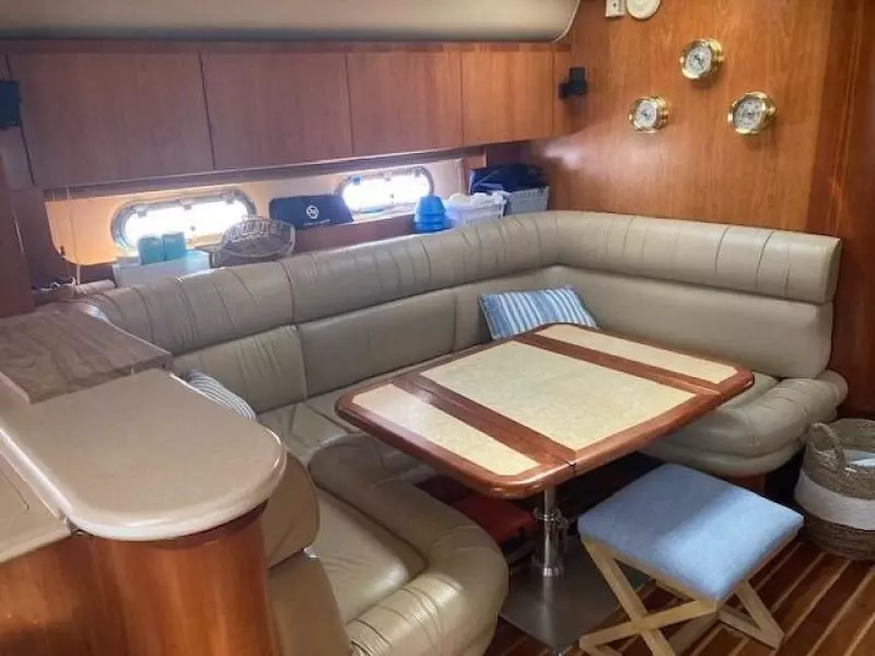 2000 Tiara Yachts 5200 Express