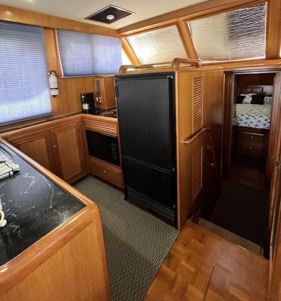 2000 Ocean Alexander Classico Sedan