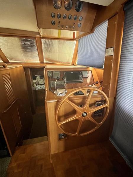 2000 Ocean Alexander Classico Sedan