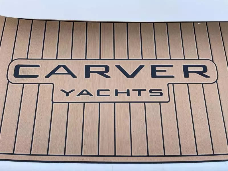 2001 Carver 396 Motor Yacht