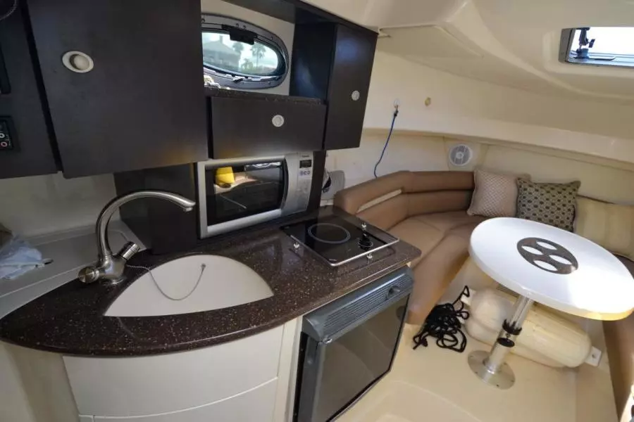 2006 Boston Whaler 285 Conquest
