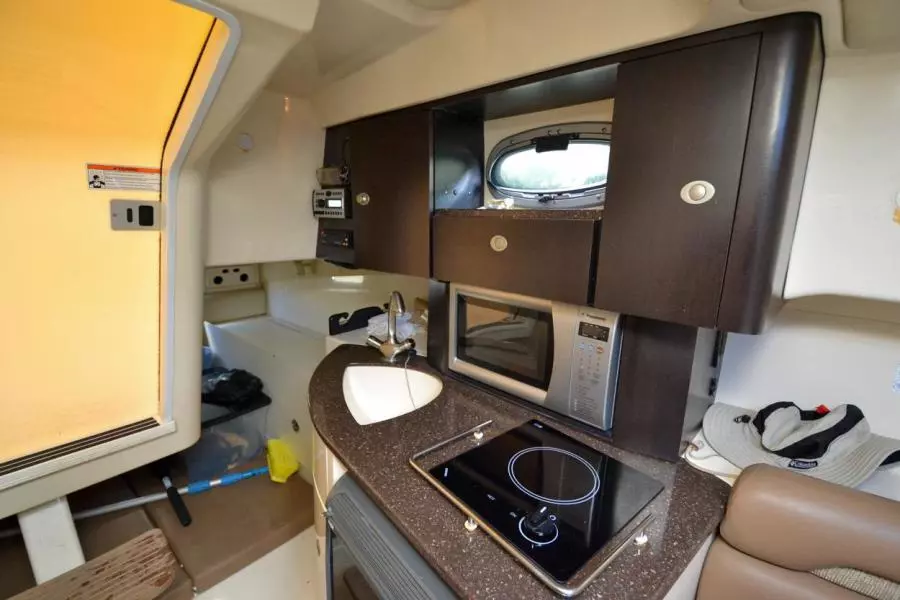 2006 Boston Whaler 285 Conquest
