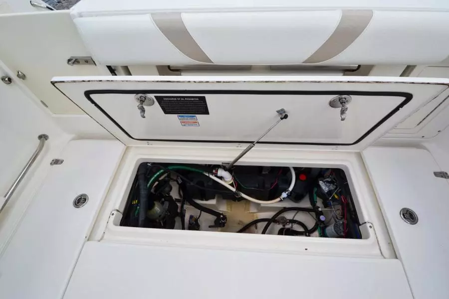 2006 Boston Whaler 285 Conquest