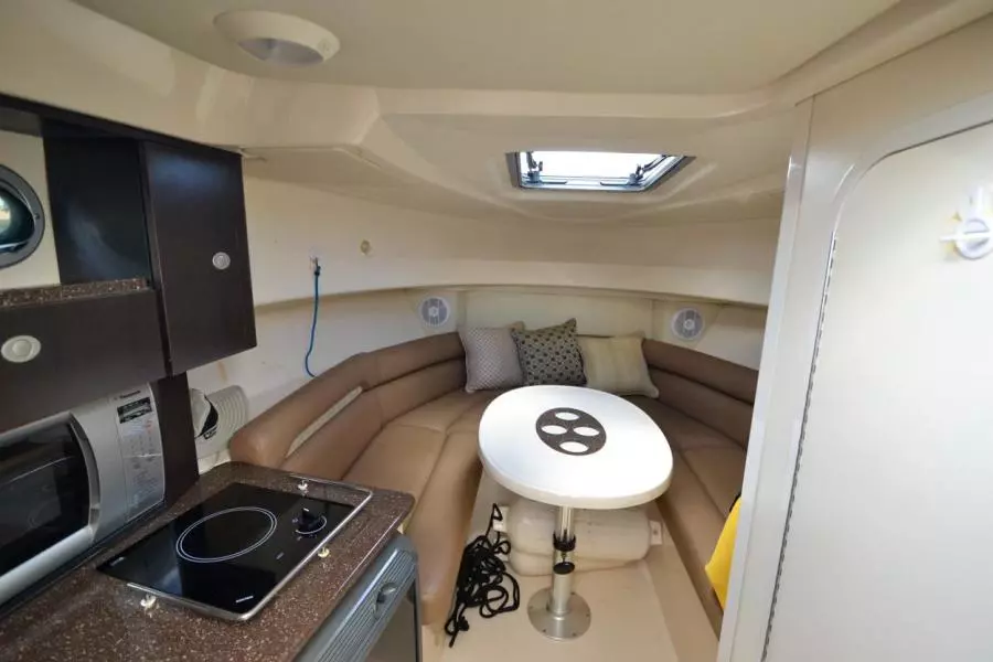 2006 Boston Whaler 285 Conquest