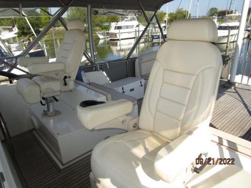 49' Grand Banks flybridge helmseats