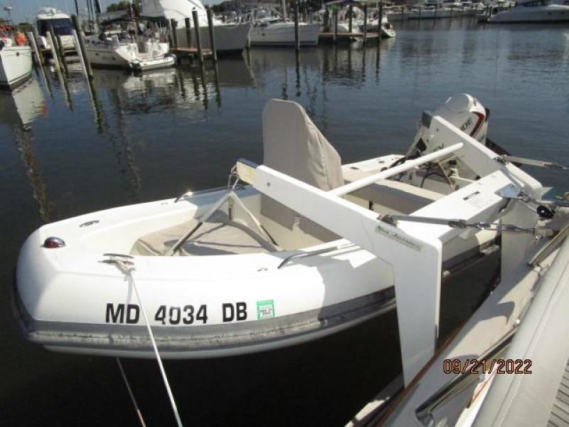 49' Grand Banks tender1