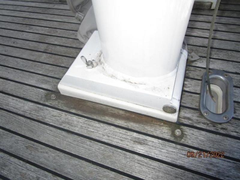 49' Grand Banks mast base hinge