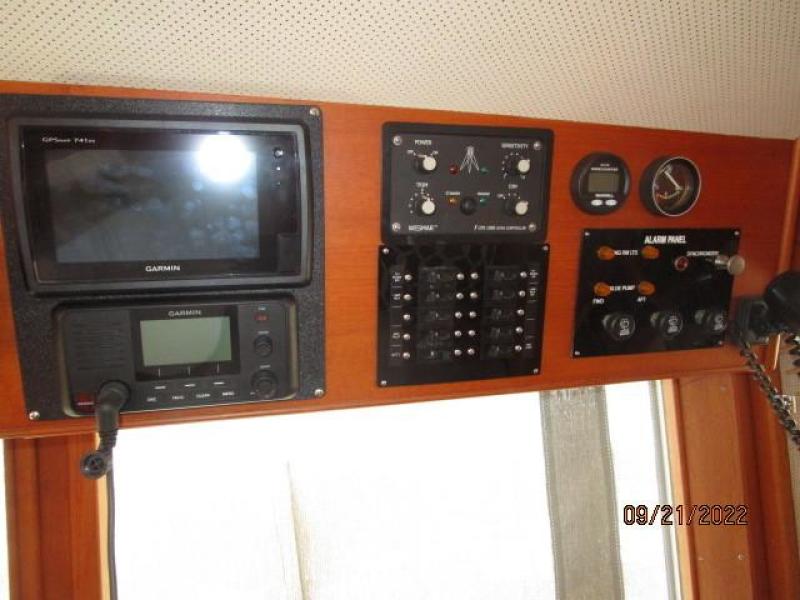 49' Grand Banks lower helm electronics