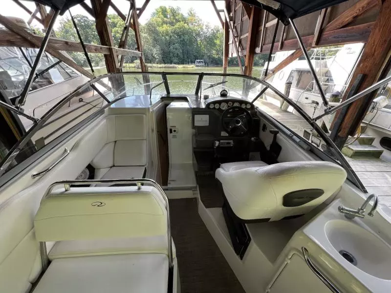 2007 Regal 2565 Window Express