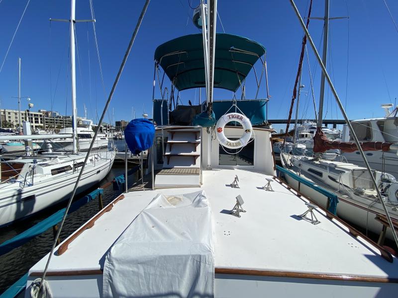 1979 Grand Banks Classic