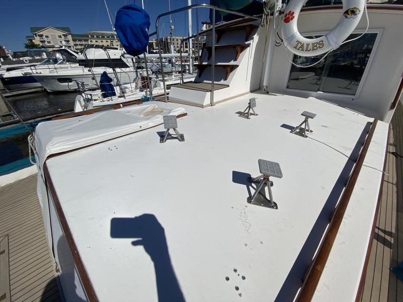 1979 Grand Banks Classic