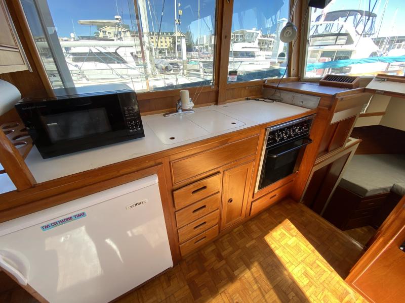 1979 Grand Banks Classic