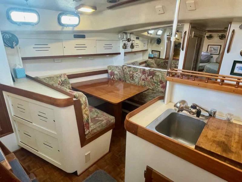 1980 Seamaster Bruce Roberts 45 Ketch