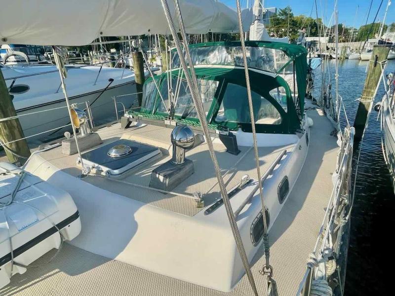 1980 Seamaster Bruce Roberts 45 Ketch