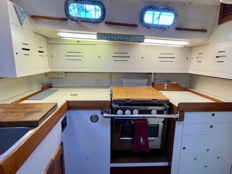 1980 Seamaster Bruce Roberts 45 Ketch