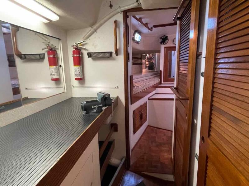 1980 Seamaster Bruce Roberts 45 Ketch