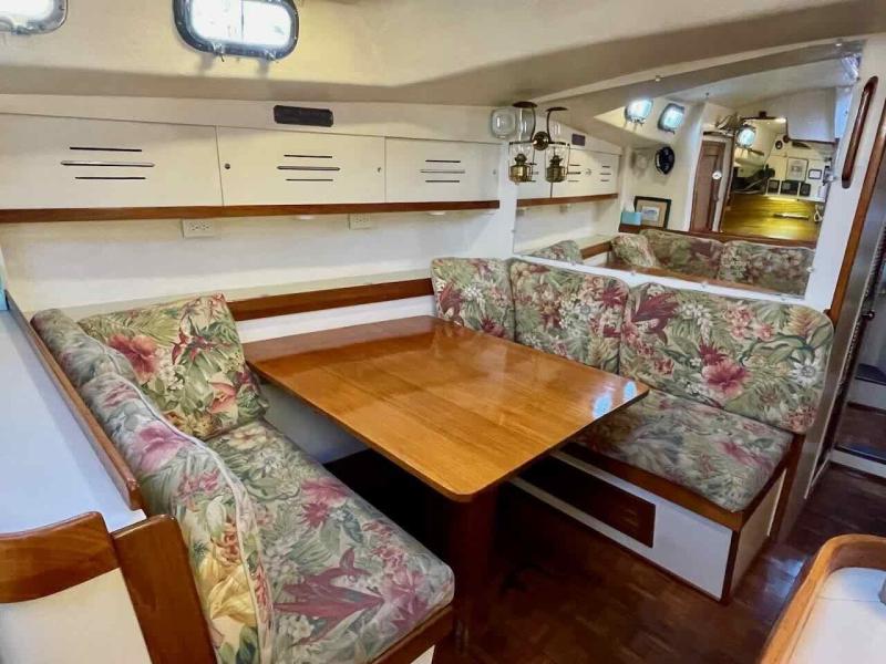 1980 Seamaster Bruce Roberts 45 Ketch