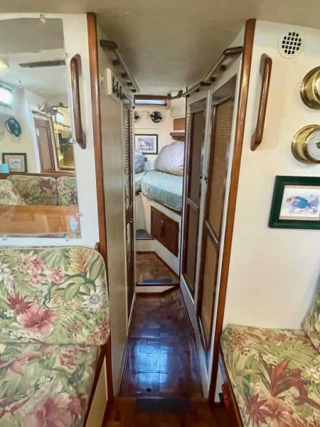 1980 Seamaster Bruce Roberts 45 Ketch