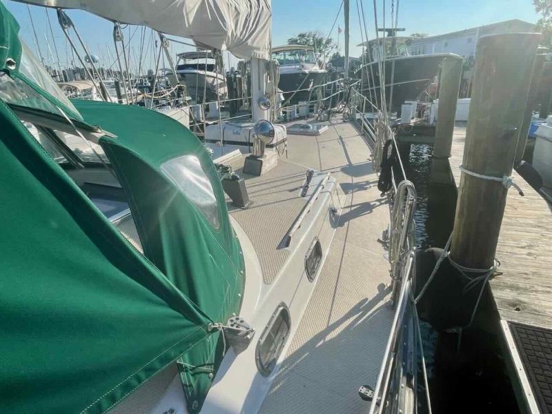 1980 Seamaster Bruce Roberts 45 Ketch