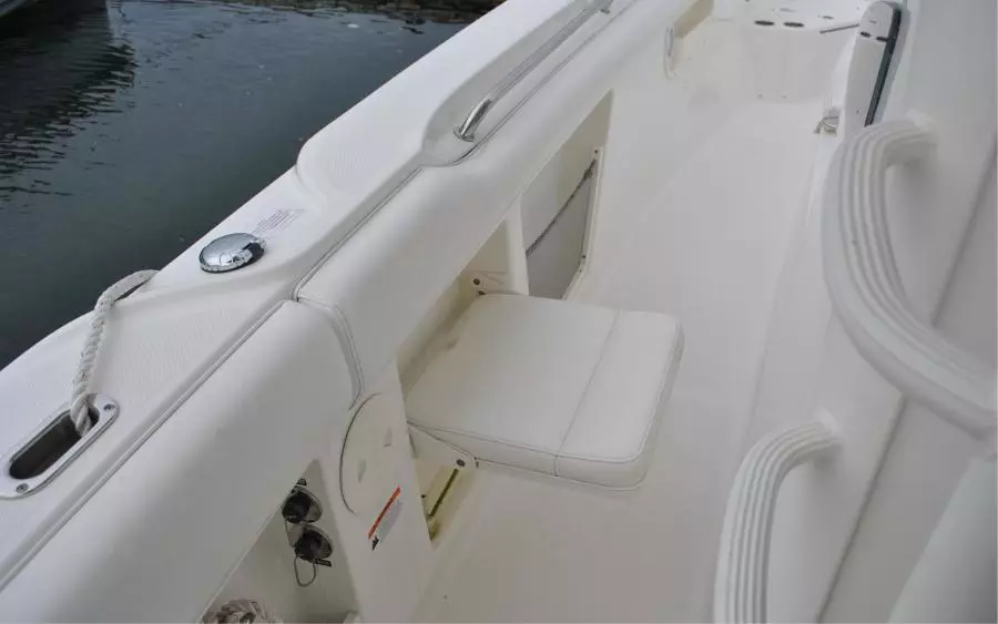 Walkaround Flip Down Seating