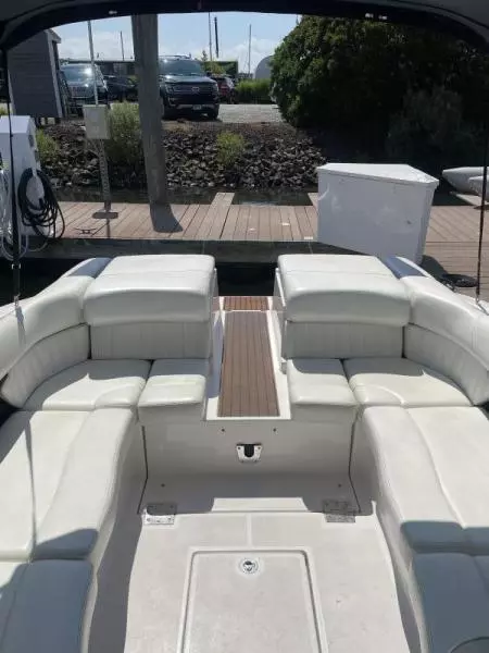 2011 Regal 2700 Bowrider