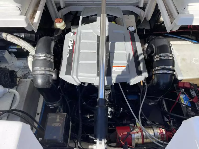 2011 Regal 2700 Bowrider