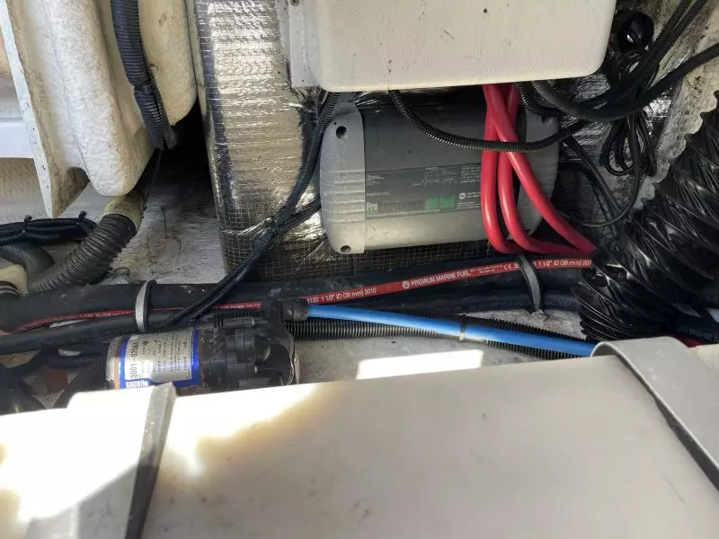 2011 Regal 2700 Bowrider