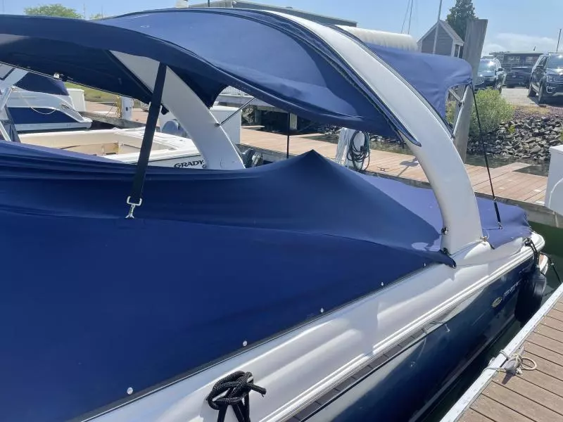 2011 Regal 2700 Bowrider