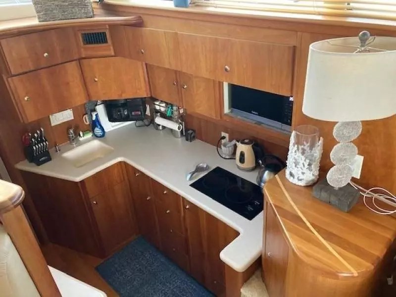 2002 Silverton 42 Convertible