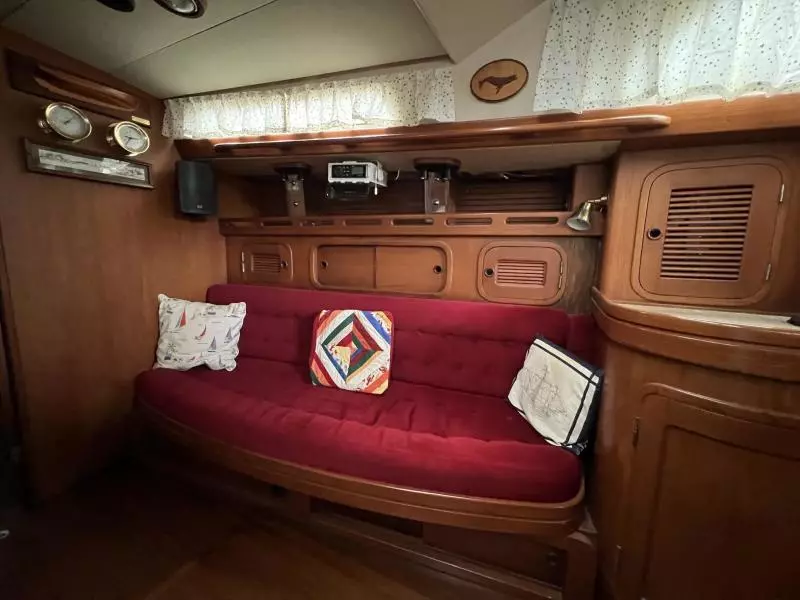 1989 Hans Christian Christian 48