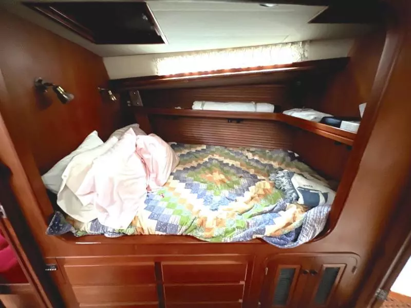 1989 Hans Christian Christian 48