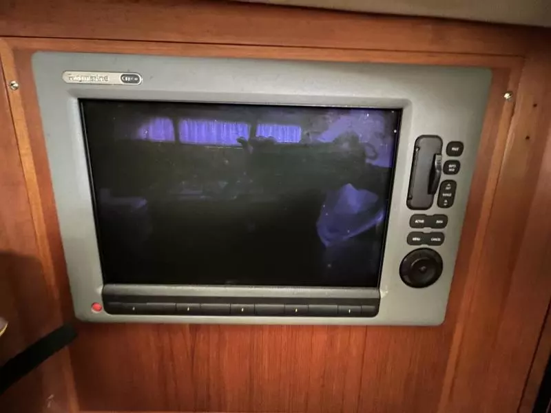 1989 Hans Christian Christian 48