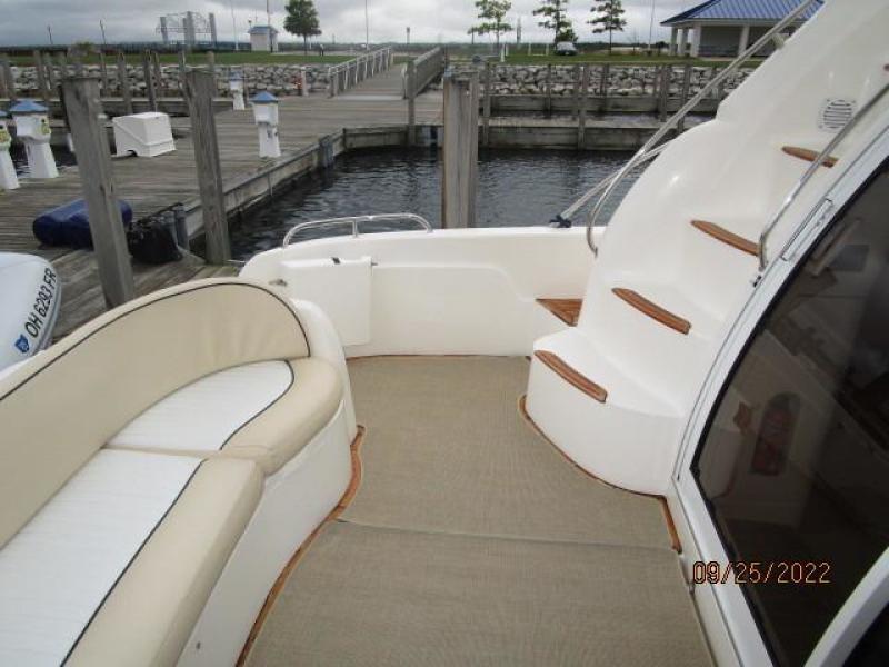 44' Sealine aftdeck port