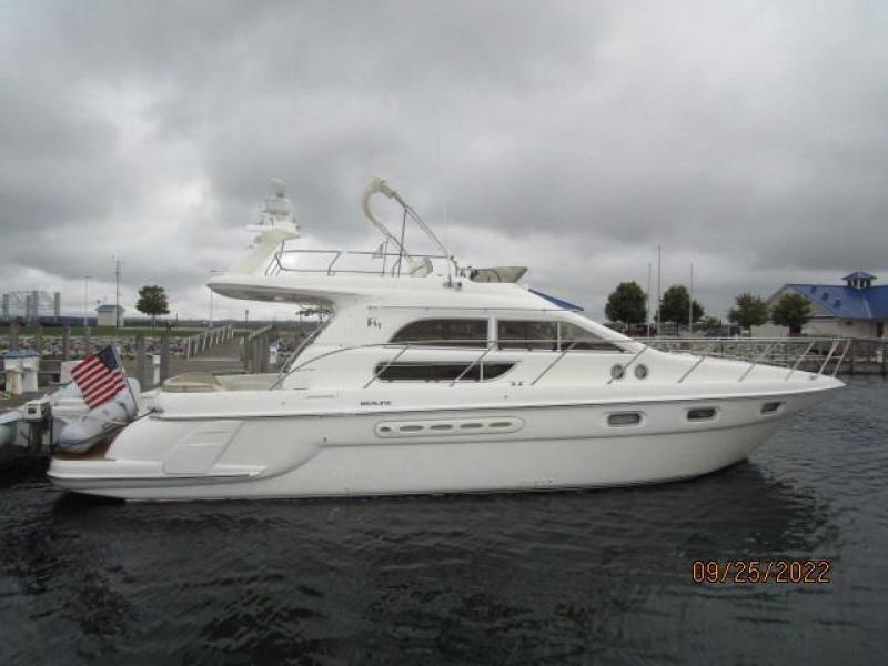 44' Sealine starboard profile1