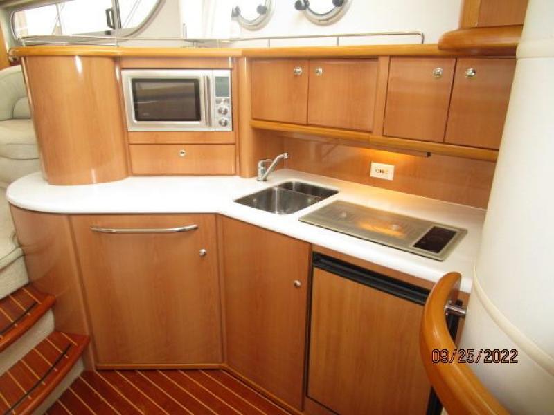 44' Sealine galley2