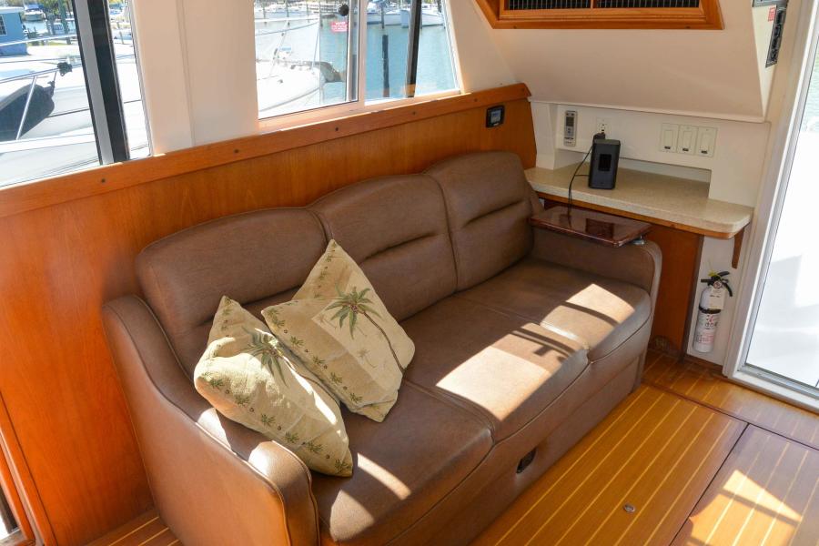 1999 Mainship 390