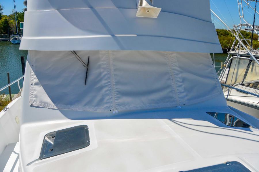 1999 Mainship 390