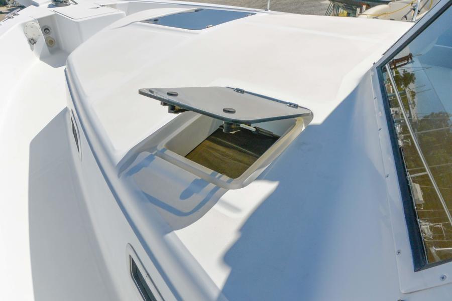 1999 Mainship 390