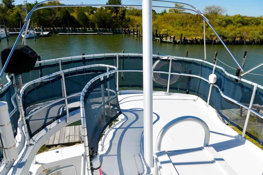 1999 Mainship 390
