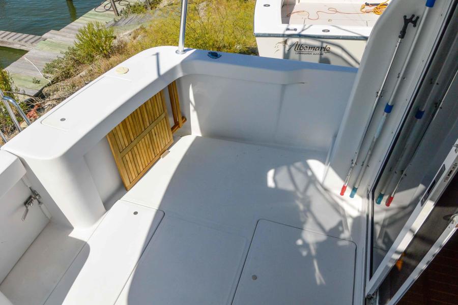 1999 Mainship 390