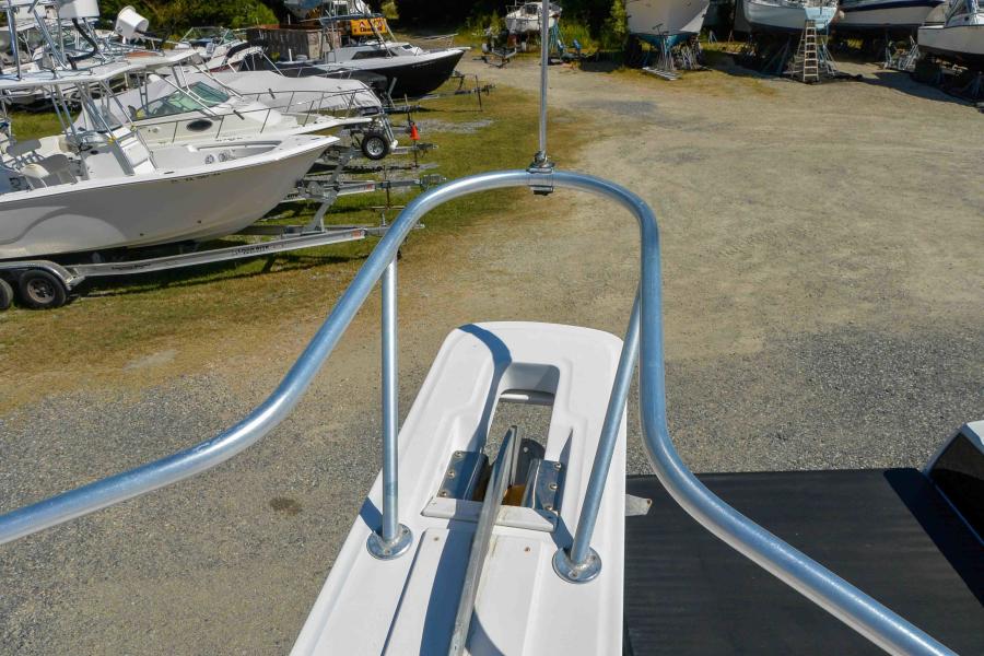 1999 Mainship 390