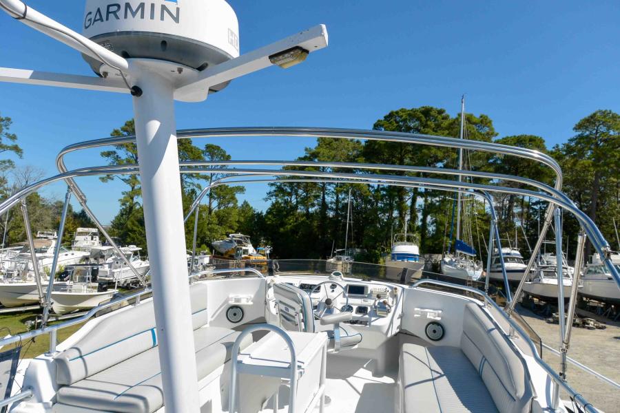 1999 Mainship 390