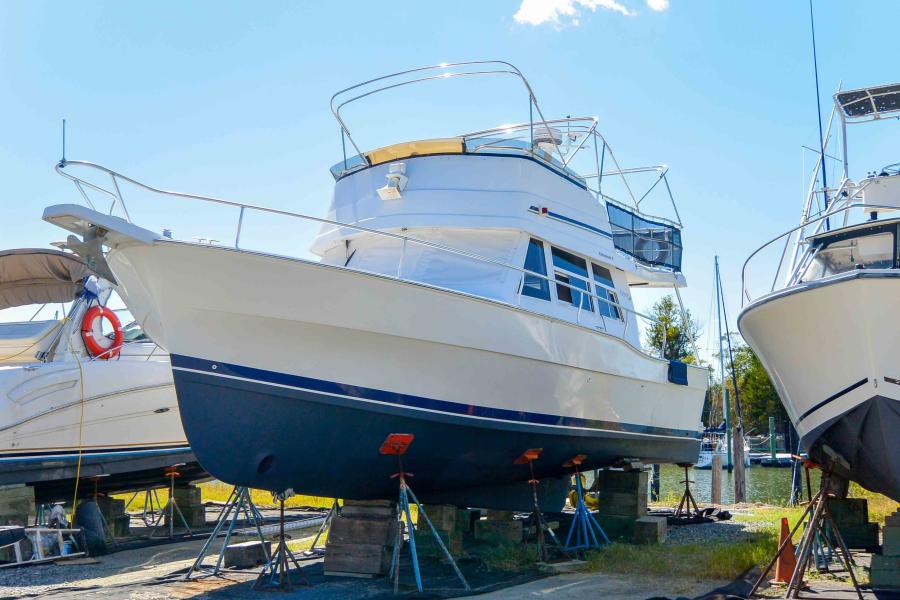 1999 Mainship 390
